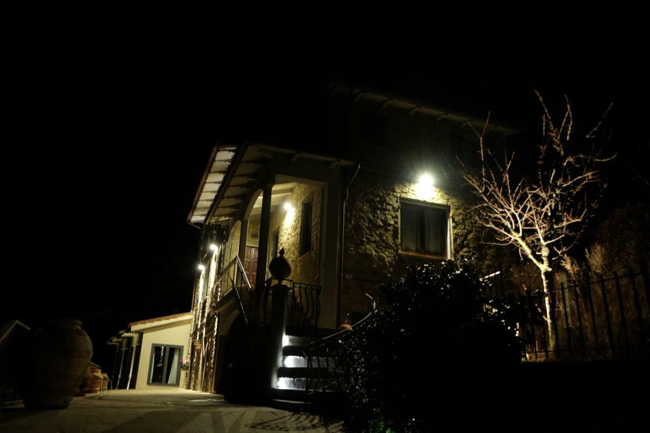 Bed and Breakfast A Casa Da Agata Loro Ciuffenna Exterior foto